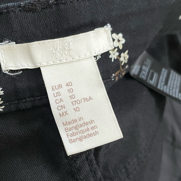 H&M Slim Black Flowered Jeans - Picture 2 of 3